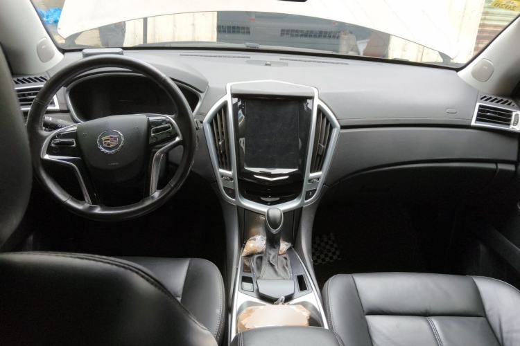 Used Cadillac SRX 2014 3.0L Comfort Model Center Console