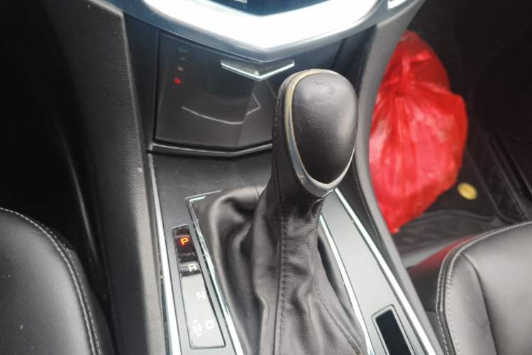 Used Cadillac SRX 2014 3.0L Comfort Model Gear Lever