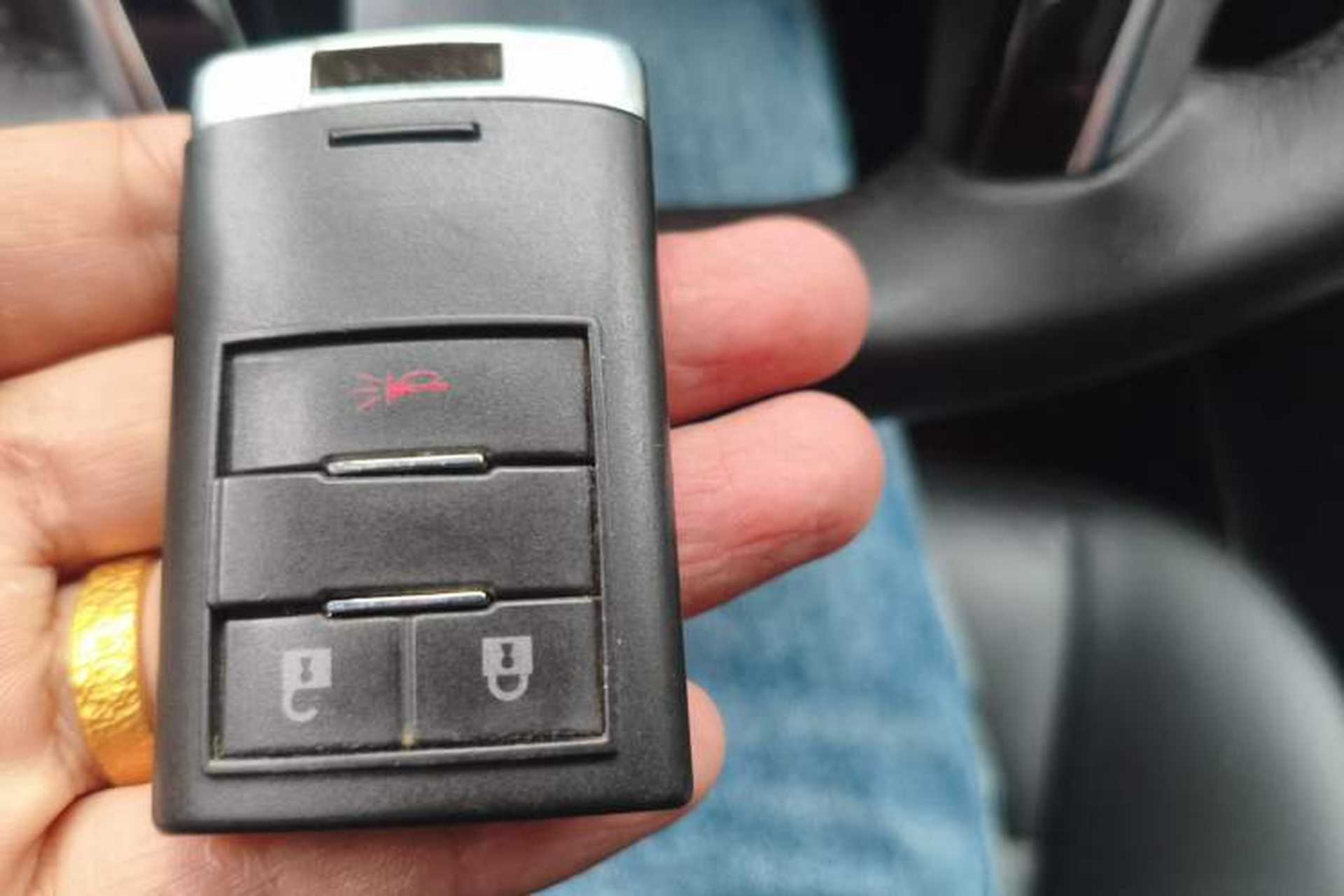 Used Cadillac SRX 2014 3.0L Comfort Model Vehicle Key