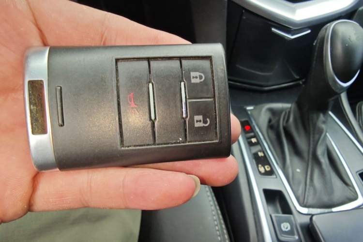 Used Cadillac SRX 2014 3.0L Comfort Model Vehicle Key