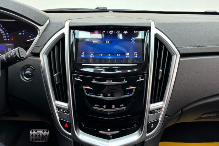 Used Cadillac SRX 2014 3.0L Comfort Model Audio And AC Panel