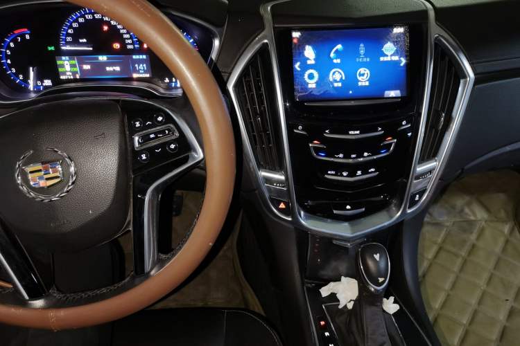 Used Cadillac SRX 2014 3.0L Comfort Model Audio And AC Panel