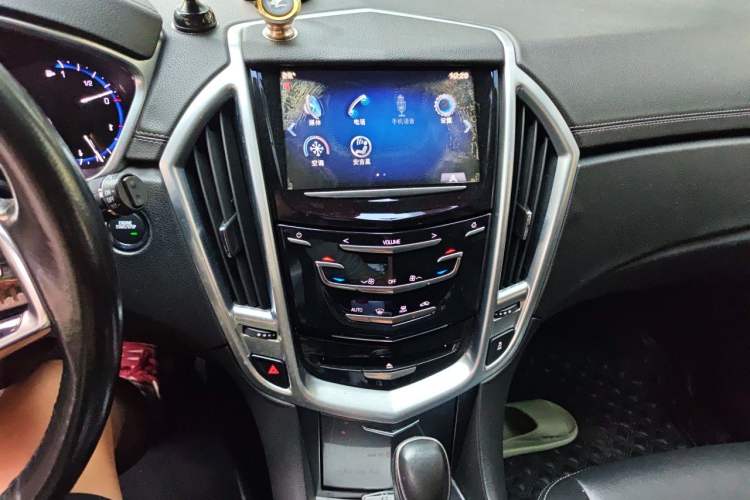 Used Cadillac SRX 2014 3.0L Comfort Model Audio And AC Panel