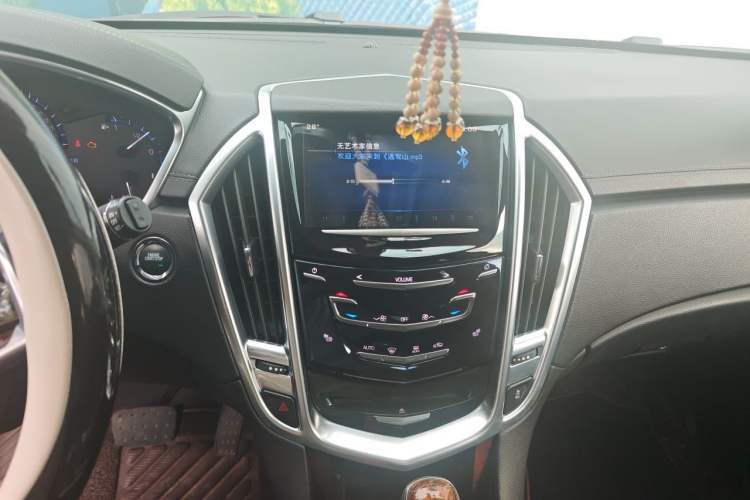 Used Cadillac SRX 2014 3.0L Elite Model Audio And AC Panel