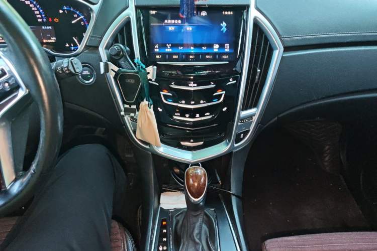 Used Cadillac SRX 2014 3.0L Luxury Model Audio And AC Panel