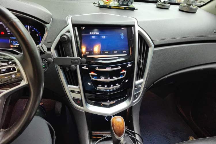 Used Cadillac SRX 2014 3.0L Elite Model Audio And AC Panel