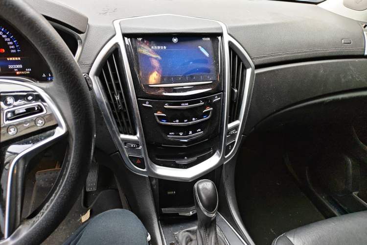 Used Cadillac SRX 2014 3.0L Comfort Model Audio And AC Panel