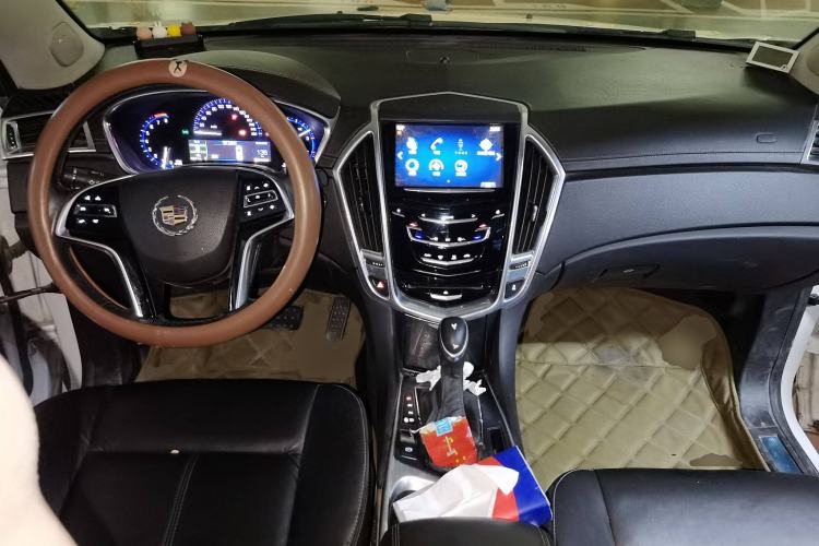 Used Cadillac SRX 2014 3.0L Comfort Model Center Console