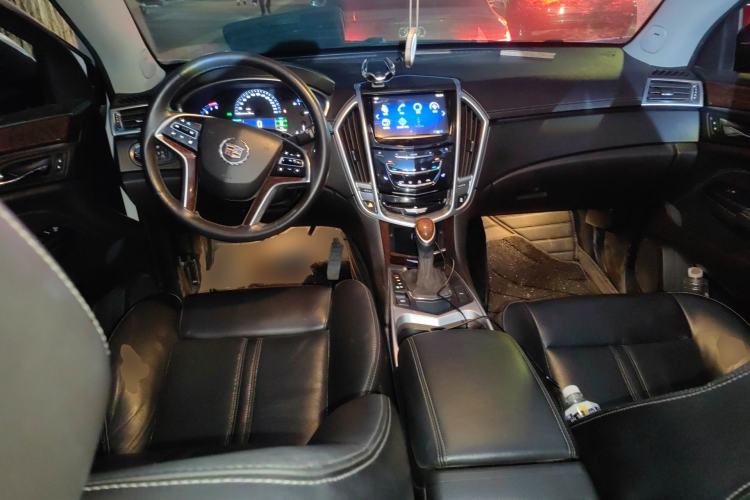 Used Cadillac SRX 2014 3.0L Luxury Model Center Console