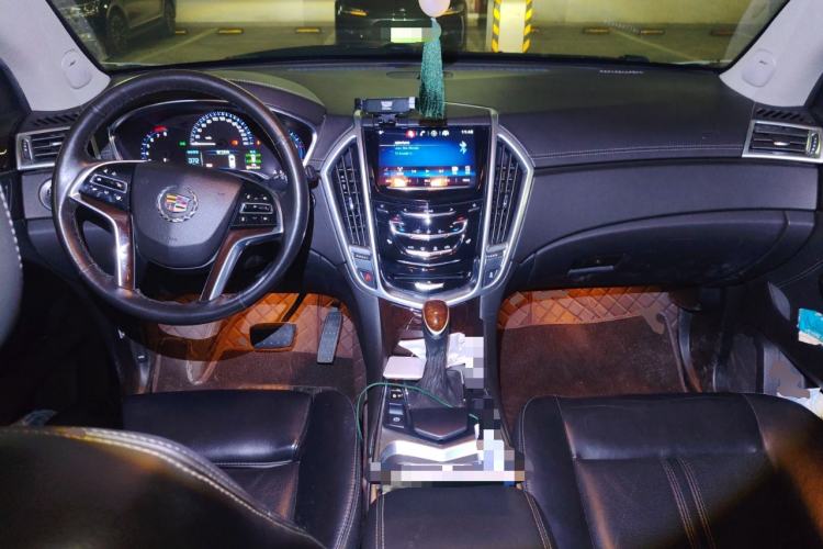 Used Cadillac SRX 2014 3.0L Leading Model Center Console