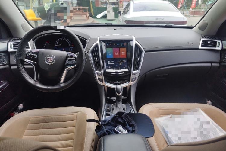 Used Cadillac SRX 2014 3.0L Comfort Model Center Console