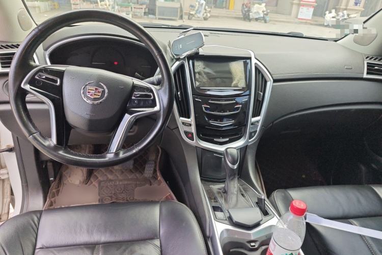 Used Cadillac SRX 2014 3.0L Comfort Model Center Console