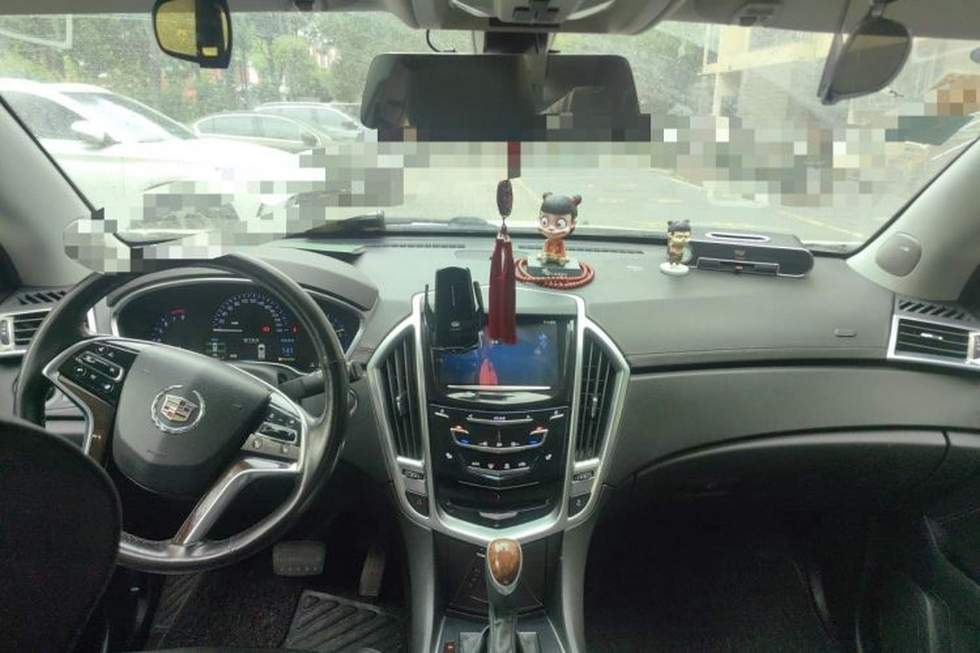 Used Cadillac SRX 2014 3.0L Elite Model Center Console