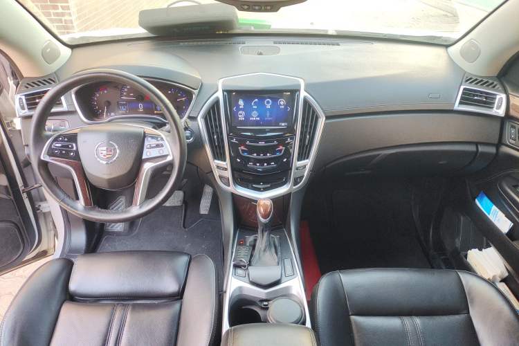 Used Cadillac SRX 2014 3.0L Luxury Model Center Console