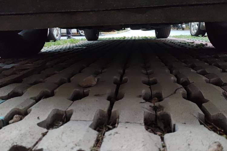 Used Cadillac SRX 2014 3.0L Elite Model Chassis Front
