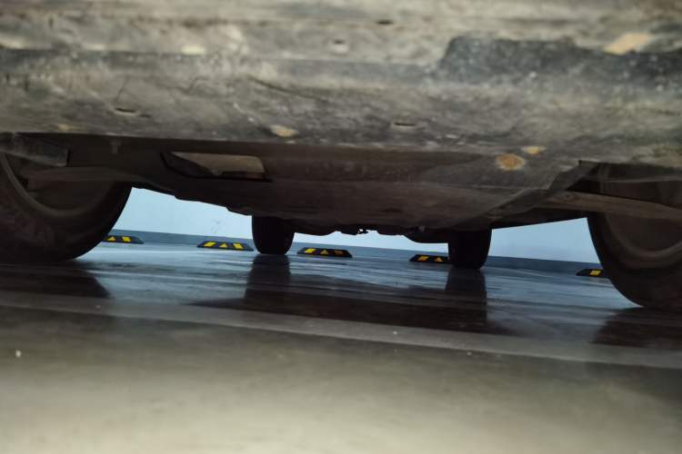 Used Cadillac SRX 2014 3.0L Comfort Model Chassis Front