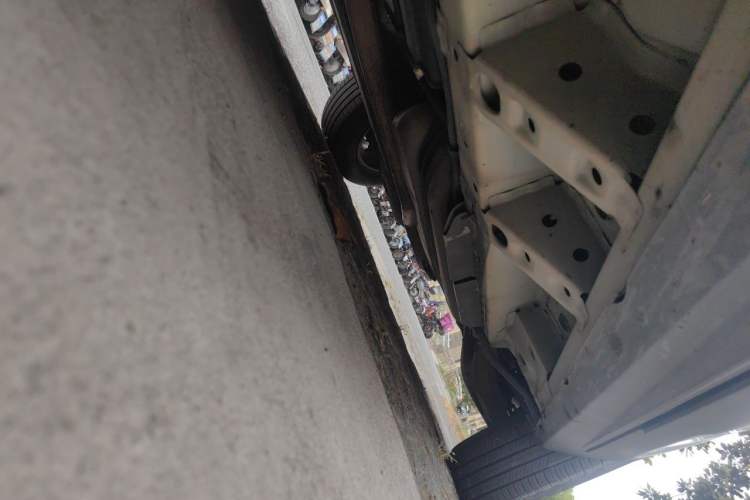 Used Cadillac SRX 2014 3.0L Elite Model Chassis Front Left