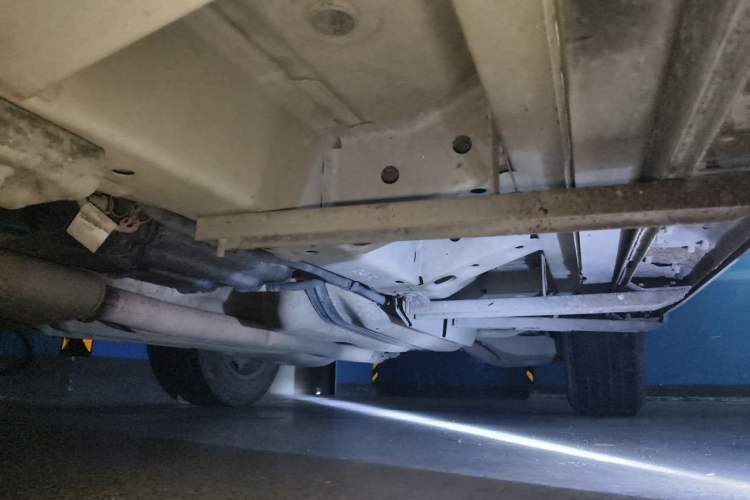 Used Cadillac SRX 2014 3.0L Elite Model Chassis Front Left