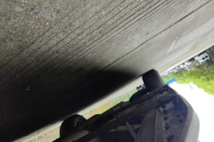 Used Cadillac SRX 2014 3.0L Elite Model Chassis Front Right