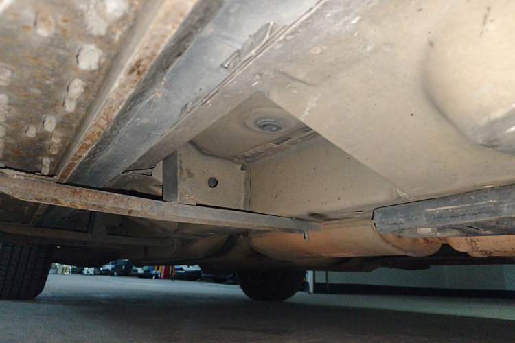 Used Cadillac SRX 2014 3.0L Comfort Model Chassis Front Right