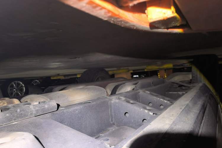 Used Cadillac SRX 2014 3.0L Elite Model Chassis Front Right
