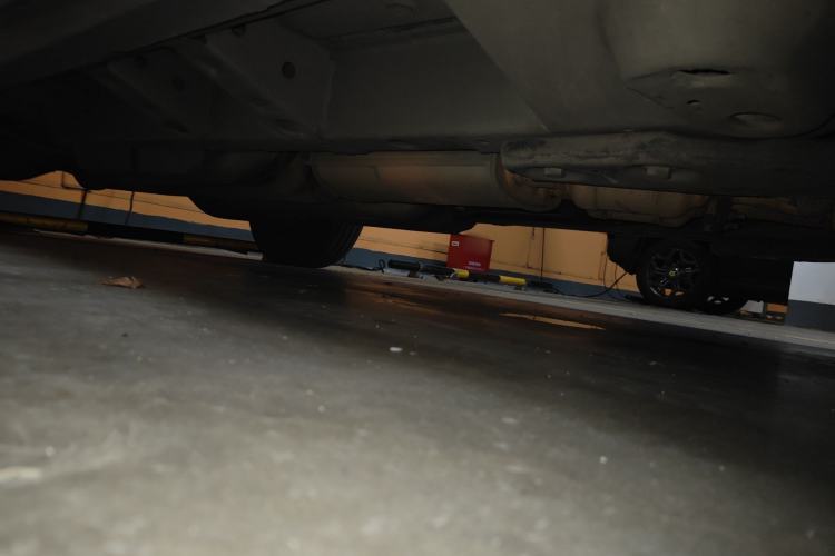 Used Cadillac SRX 2014 3.0L Comfort Model Chassis Front Right