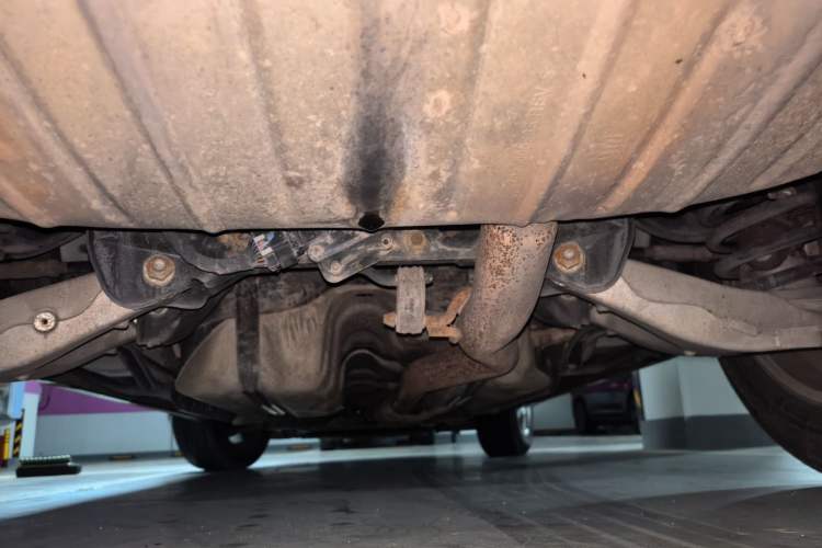 Used Cadillac SRX 2014 3.0L Comfort Model Chassis Rear