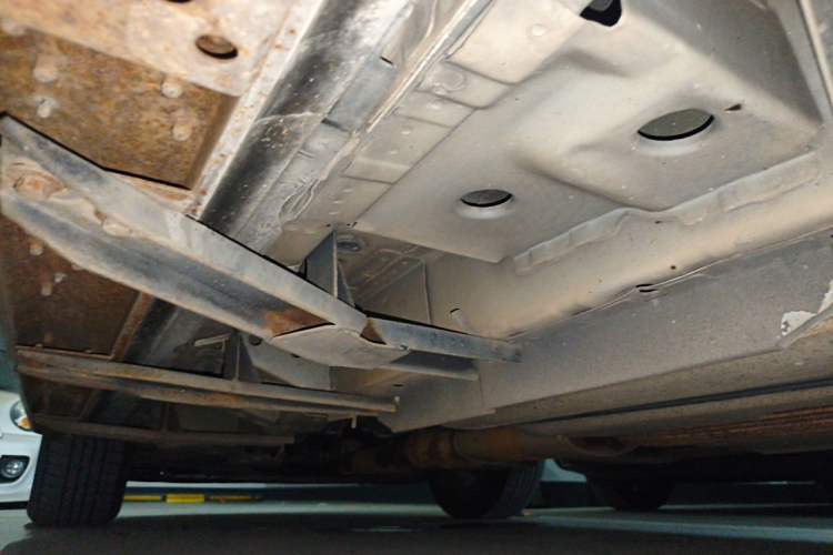 Used Cadillac SRX 2014 3.0L Comfort Model Chassis Rear Left