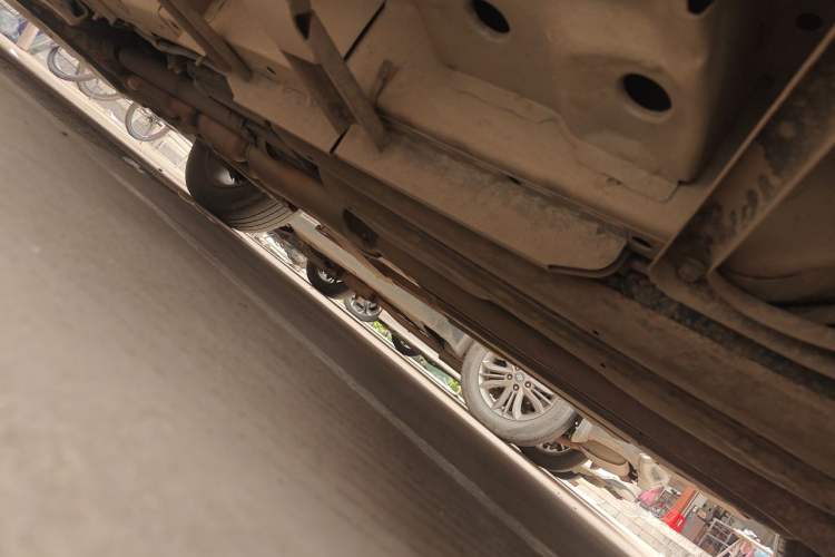 Used Cadillac SRX 2014 3.0L Elite Model Chassis Rear Left