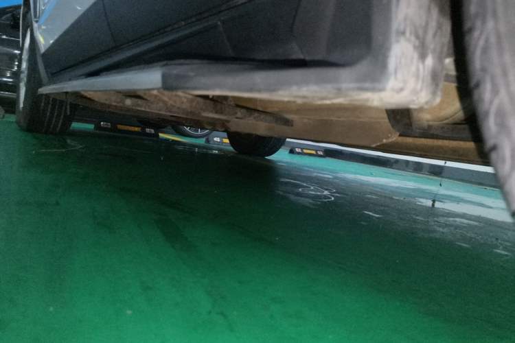 Used Cadillac SRX 2014 3.0L Comfort Model Chassis Rear Left