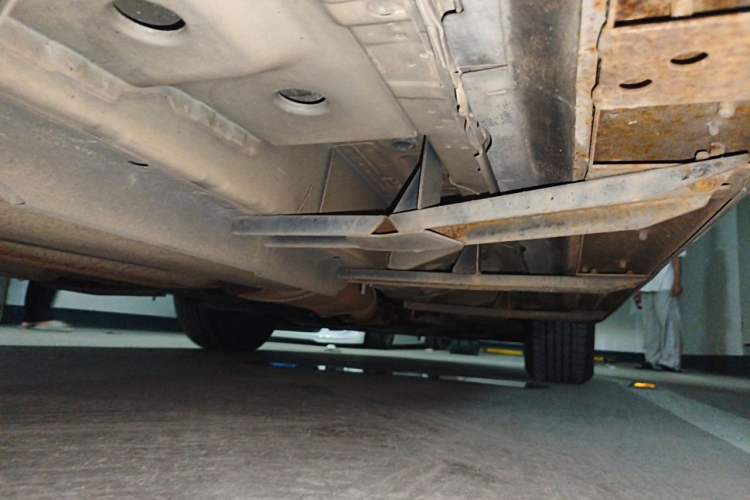 Used Cadillac SRX 2014 3.0L Comfort Model Chassis Rear Right