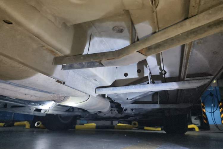 Used Cadillac SRX 2014 3.0L Elite Model Chassis Rear Right