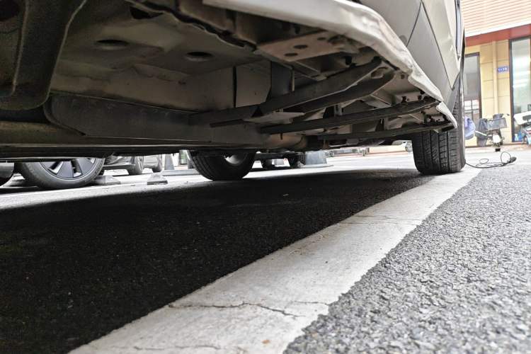 Used Cadillac SRX 2014 3.0L Comfort Model Chassis Rear Right