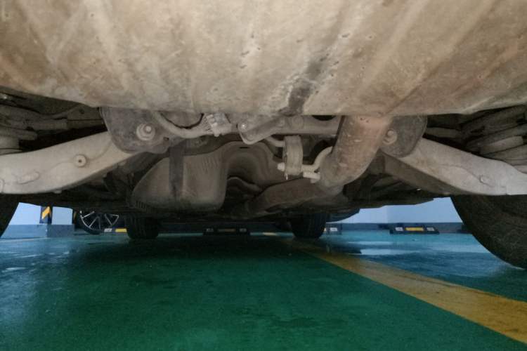 Used Cadillac SRX 2014 3.0L Comfort Model Chassis Rear