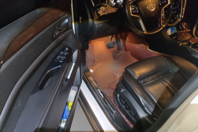 Used Cadillac SRX 2014 3.0L Elite Model Driver Seat
