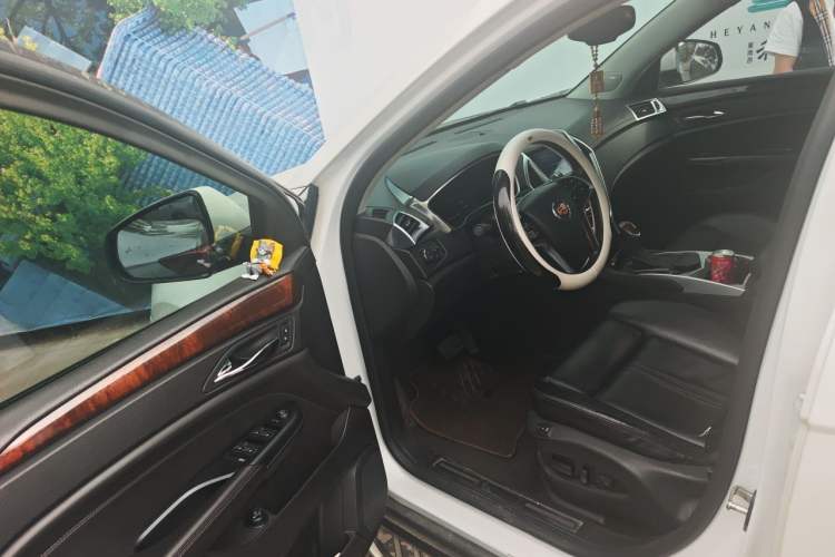Used Cadillac SRX 2014 3.0L Elite Model Driver Seat