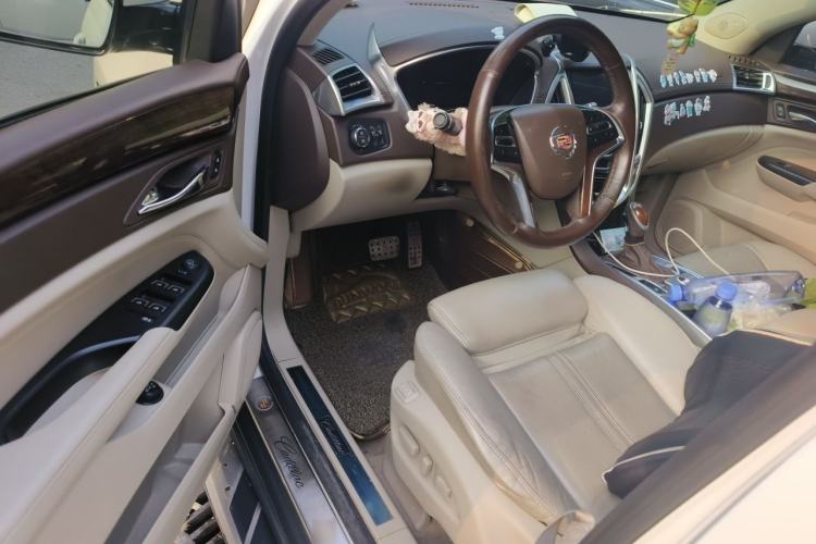 Used Cadillac SRX 2014 3.0L Elite Model Driver Seat