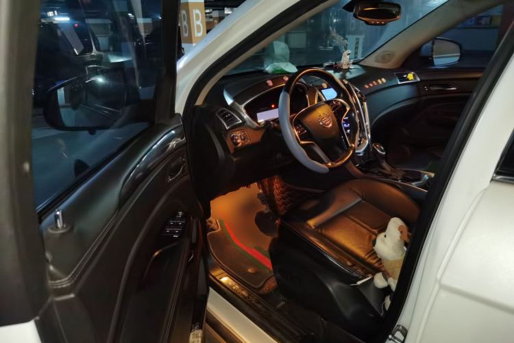 Used Cadillac SRX 2014 3.0L Comfort Model Driver Seat