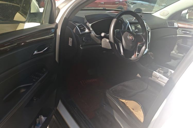 Used Cadillac SRX 2014 3.0L Luxury Model Driver Seat