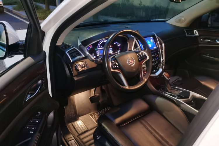 Used Cadillac SRX 2014 3.0L Elite Model Driver Seat