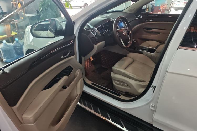 Used Cadillac SRX 2014 3.0L Elite Model Driver Seat