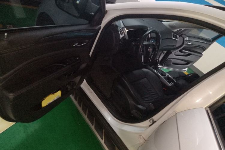 Used Cadillac SRX 2014 3.0L Comfort Model Driver Seat