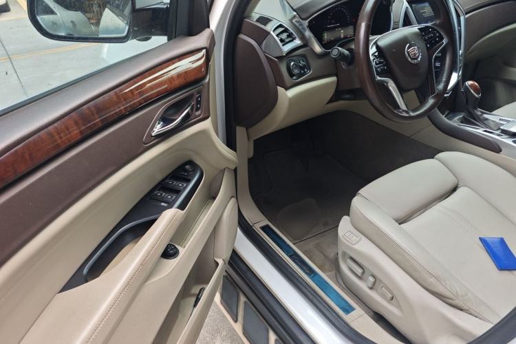 Used Cadillac SRX 2014 3.0L Elite Model Driver Seat