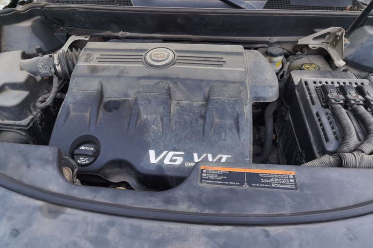Used Cadillac SRX 2014 3.0L Elite Model Engine Bay