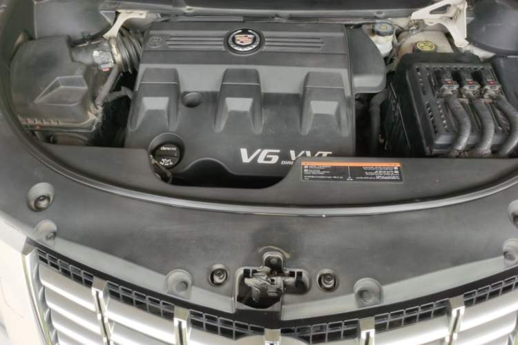 Used Cadillac SRX 2014 3.0L Luxury Model Engine Bay