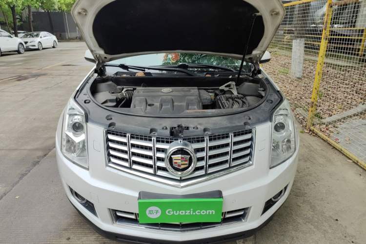 Used Cadillac SRX 2014 3.0L Elite Model Engine Bay