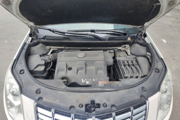 Used Cadillac SRX 2014 3.0L Comfort Model Engine Bay