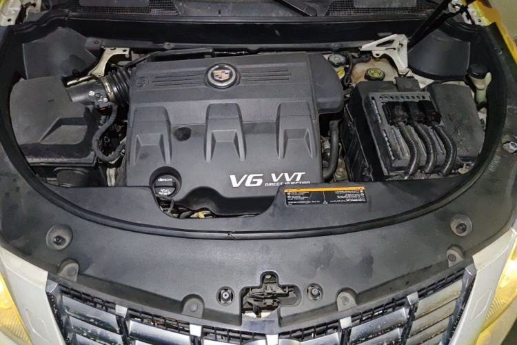 Used Cadillac SRX 2014 3.0L Elite Model Engine Bay
