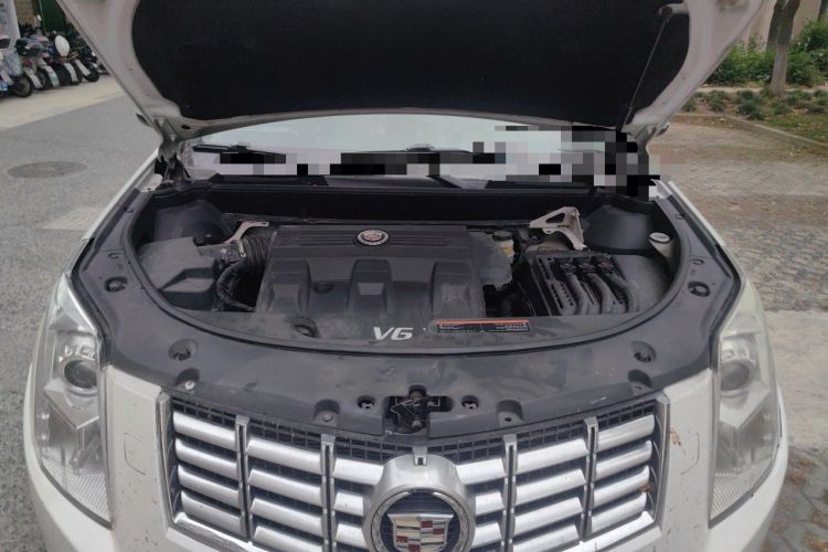 Used Cadillac SRX 2014 3.0L Elite Model Engine Bay