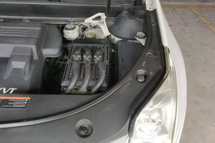 Used Cadillac SRX 2014 3.0L Luxury Model Engine Bay Left